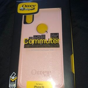 Otter box commuter case for iPhone XR